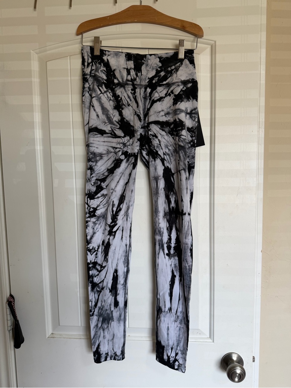 Mono B Black & White Tie-Dye Leggings